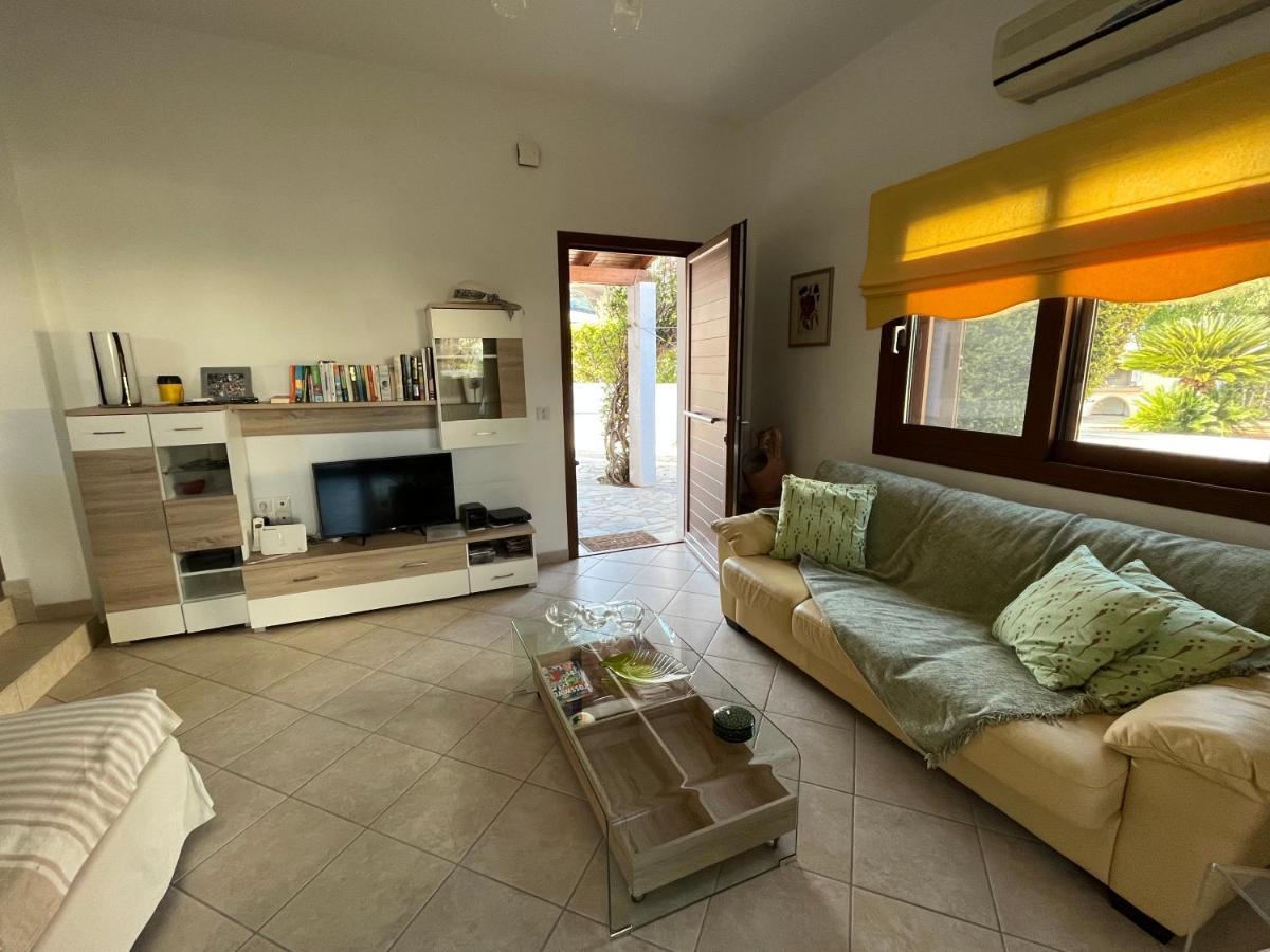 Porto Hydra - Villa Mirani Эрмиони Экстерьер фото